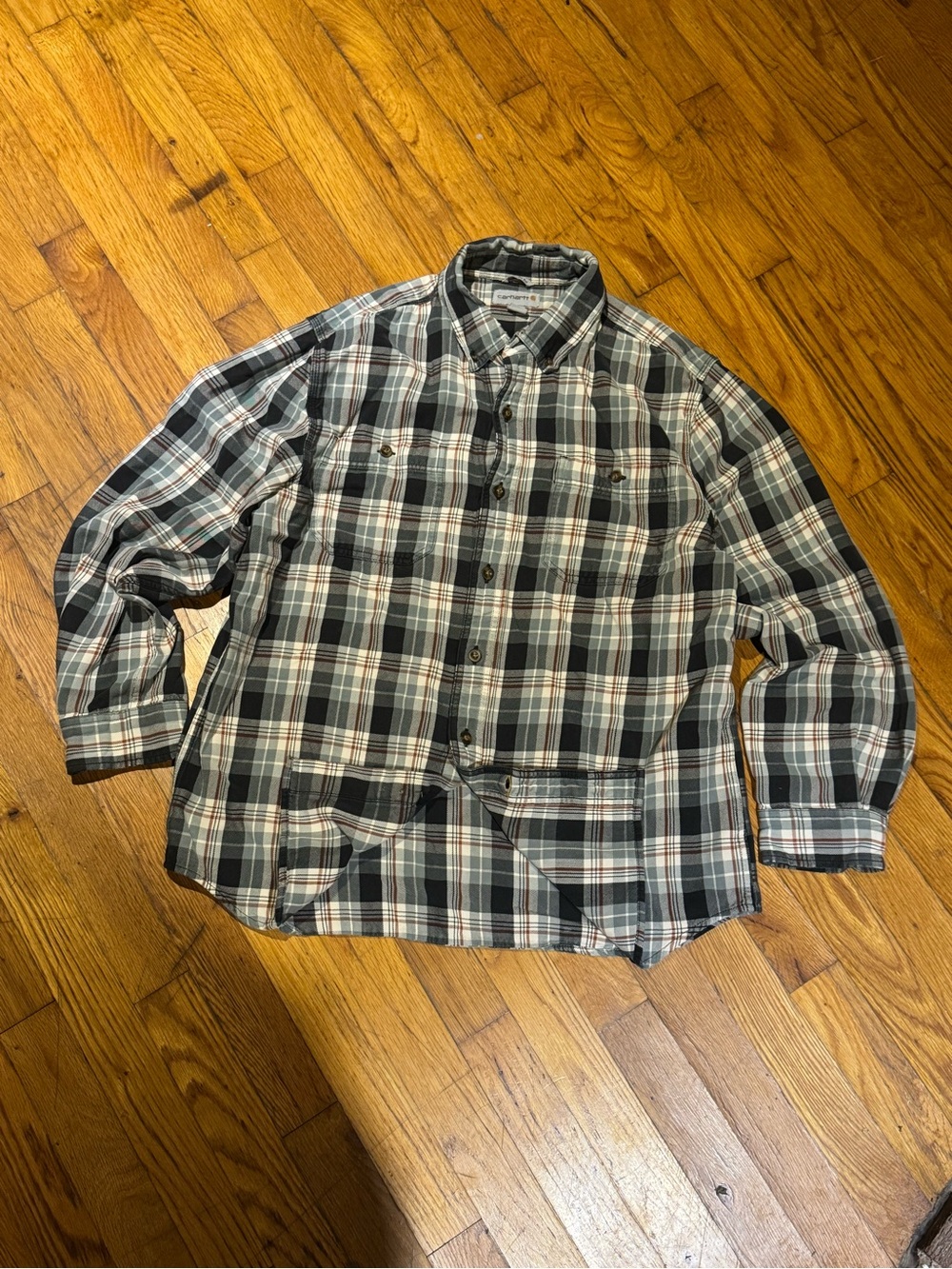 Carhartt Men's Relaxed Fit Plaid Button-Up Shirt (L)